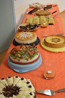 Foto vom Kuchenbuffett beim Seniorennachmittag